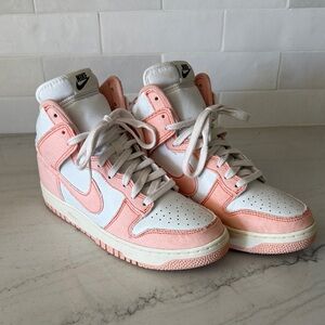 Nike Women's Pink and White Sneakers